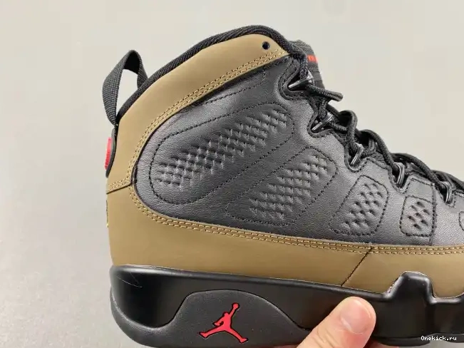 One Kick HV4794-030 Jordan 9 Olive Air 0627